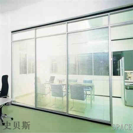 东莞银白色隔断墙工艺